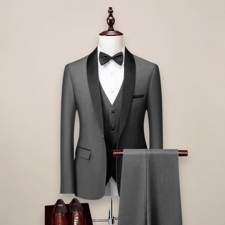 Dominic Men's Classic Three-Piece Suit