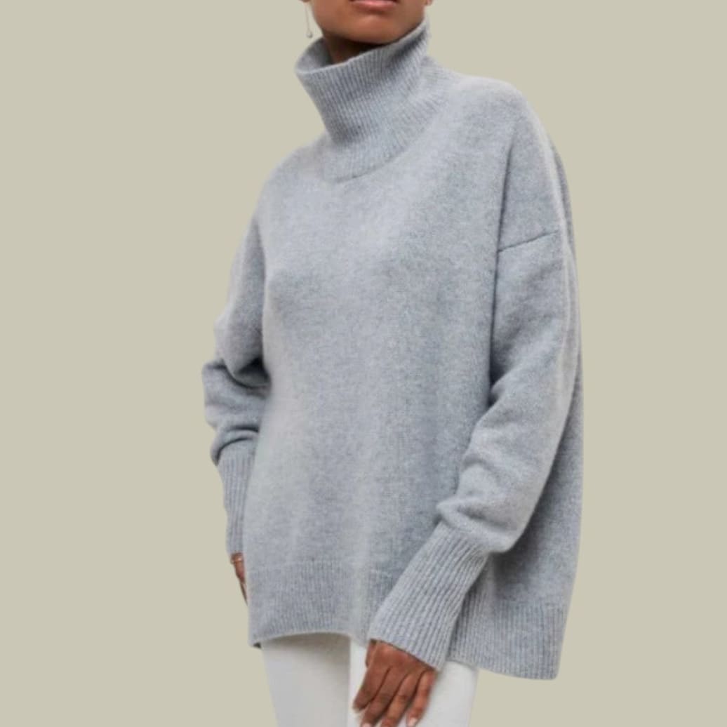 Nina Women's loose roll-neck jumper