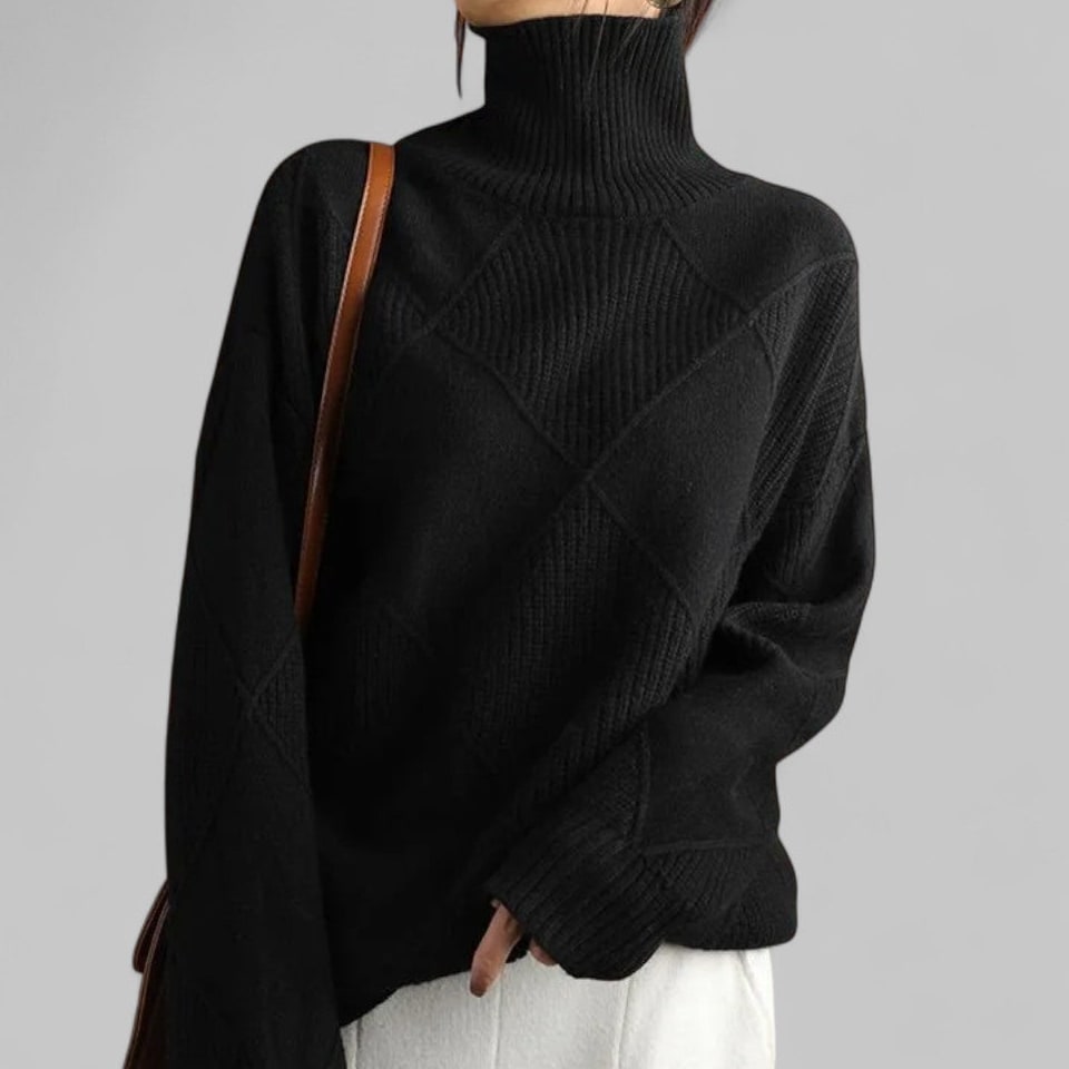 Nora Women's Loose Roll-Neck Jumper